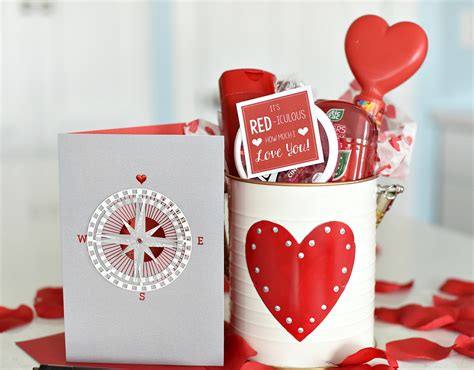 Make your man feel special this valentine's day by sending him the perfect gift to his work, or home. Cute Valentine's Day Gift Idea: RED-iculous Basket