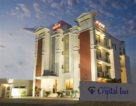 Hotel Crystal Inn Sundowner Wildlife Holidays