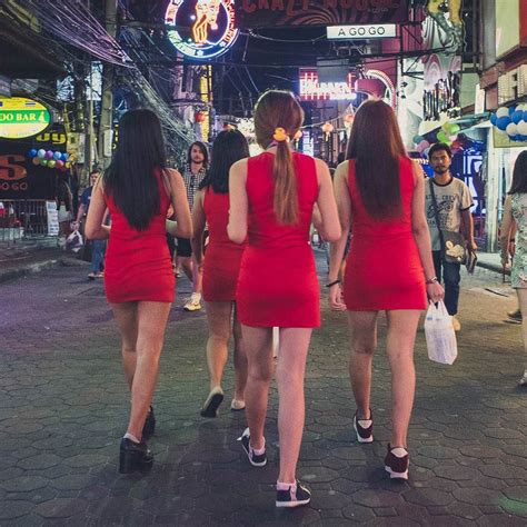 Ladys In Red Pattaya Walking Street Instathai Pattaya Walkingstreet