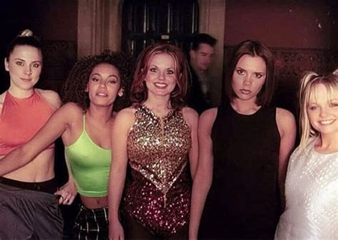 Clipe De Wannabe Das Spice Girls Completa Anos RedeTV