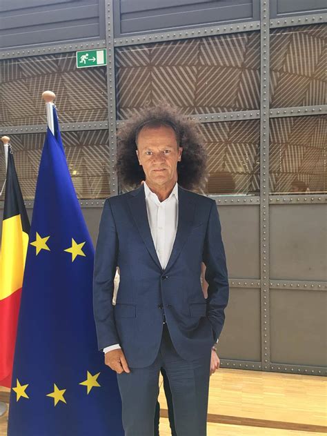 Leader makes in a letter to 27 eu leaders, tusk mentioned the trump administration as part of an external. Me standing behind a cardboard cutout of Donald Tusk : europe