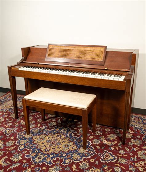 Baldwin Acrosonic By Baldwin Spinet Piano Or Satin Walnut Or Sn 656019