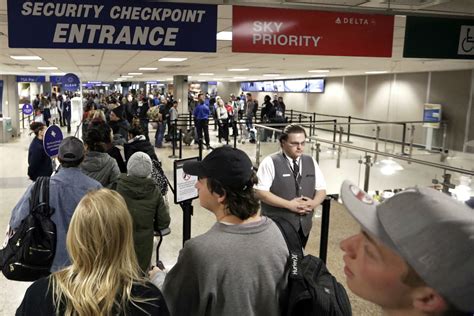 Homeland Security May Require Us Citizens Be Photographed At Airports