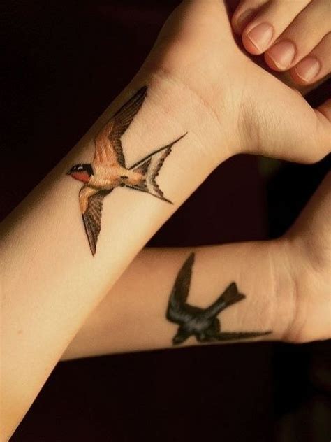 16 Fashionable Wrist Tattoos For Both Men And Women