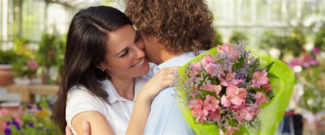 Five Great Occasions To Send Your Wife Flowers Sinnue