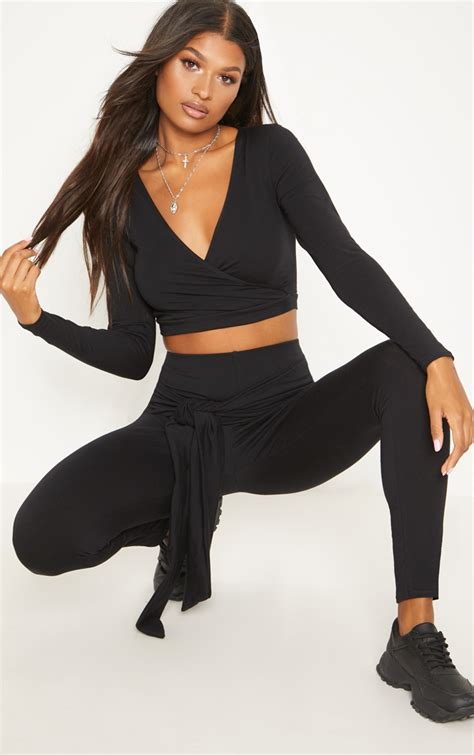 Black Cotton Wrap Front Long Sleeve Crop Top Prettylittlething Ie