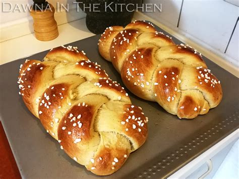 Dawna In The Kitchen Pulla — Finnish Cardamom Bread