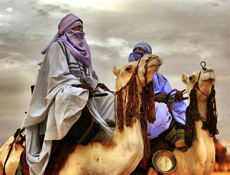 Pin By Damien Vernet On Aetopia Arabian People Libya Camels