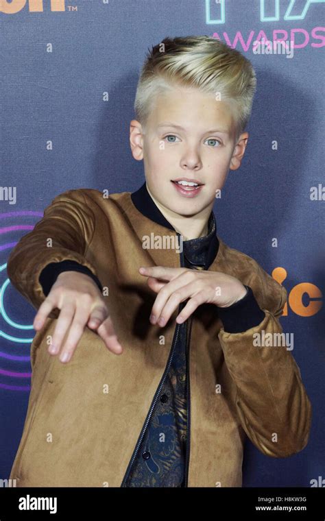 Singer Carson Lueders November 11 Hi Res Stock Photography And Images