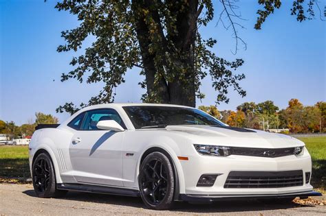 1100 Mile 2015 Chevrolet Camaro Z28 Coupe 6 Speed For Sale On Bat