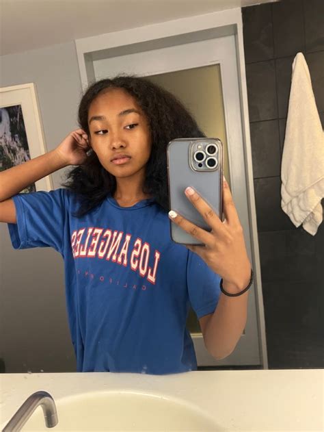 Blasian Girl 🇵🇭 In 2022 Girl Mirror Selfie Outfit Inspo
