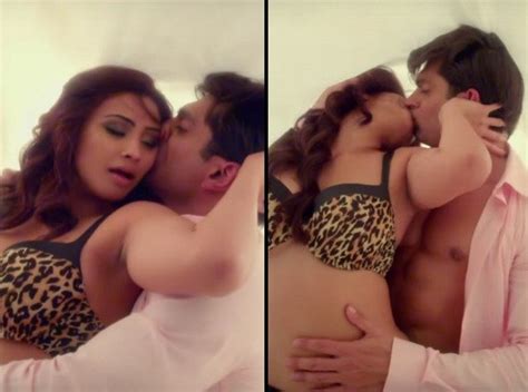 Daisy Shah Hot Romance Hate Story 3 Nude Pics Gallery Photo Pictures