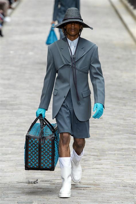 What Virgil Ablohs Louis Vuitton Debut Means For Streetwear Natural