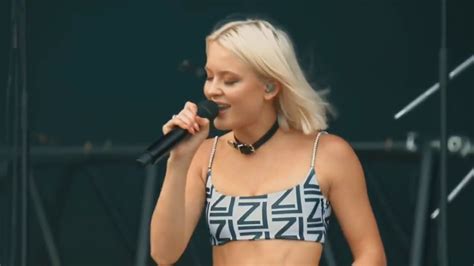 Zara Larsson Never Forget You Live At Lollapalooza Paris 2018