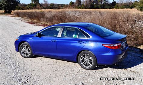 2015 Toyota Camry Se Hybrid Review