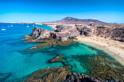 Playa De Papagayo Las Mejores Playas De Lanzarote A Tomar Por
