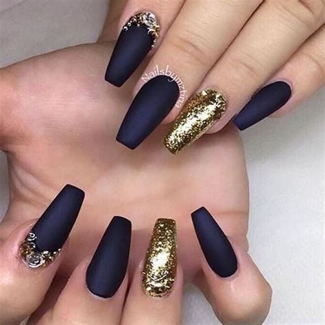 Check spelling or type a new query. Gold Nails: 35 Gold Nail Designs