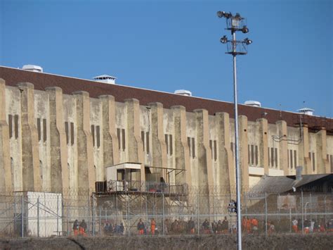 Overcrowding And Crammed Cells Expose San Quentin Prison Inmates Wpi