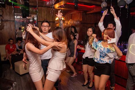 Wu Bar And Club Pik Jakarta Jakarta100bars Nightlife Reviews Best