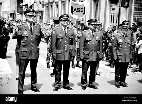 Soldados Colombianos Imágenes De Stock En Blanco Y Negro Alamy