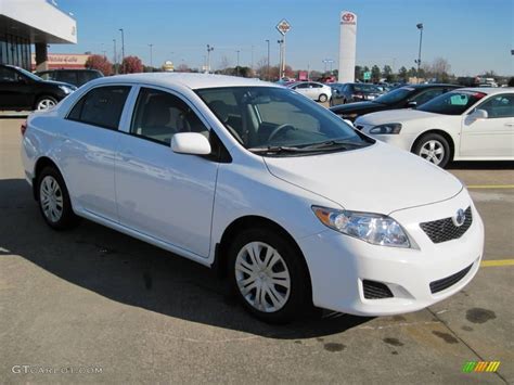 The le trim adds automatic climate control and heated outside mirrors. 2010 Super White Toyota Corolla LE #27169217 | GTCarLot ...