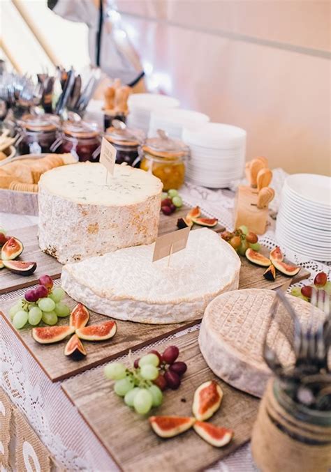25 Autumn Wedding Food Ideas That Wont Blow Your Budget