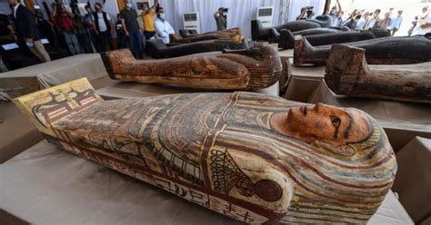Más De 50 Sarcófagos Con Momias De Hace 2600 Años Son Encontrados En