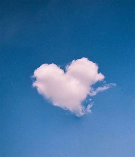 Aesthetic Heart Cloud In The Sky Blue Aesthetic Pastel Light Blue