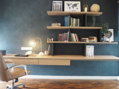 Modern decor can be a tricky style to pin down because it can have many different undertones and influences. Modern Study & Work Room 5 - Meridian