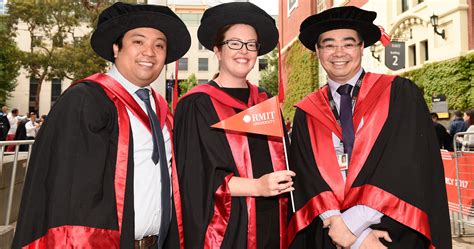 Postgraduate is used interchangeably with graduate. Resources for Postgraduate students - RMIT University