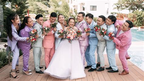 Bride From Cebu Surprised Everyone With Her Entourage Cebu Daily News