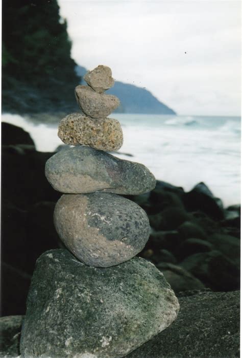 Sharon's Souvenirs: The story of stacked rocks continues...