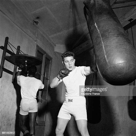 Le Boxeur Tony Janiro à Lentraînement En 1952 News Photo Getty Images