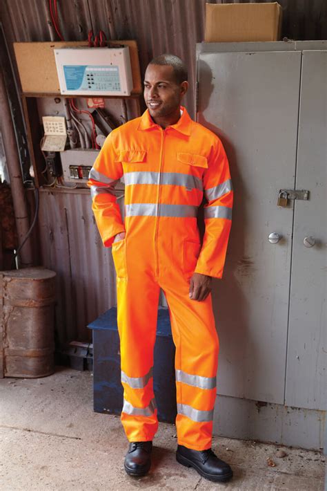 Why Is Safety Clothing Important In The Workplace Midway Clothing