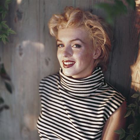 8 Beauty Lessons Weve Learned From Marilyn Monroe Allure