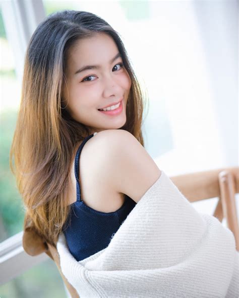 Thailand Model Carolis Mok Pictures