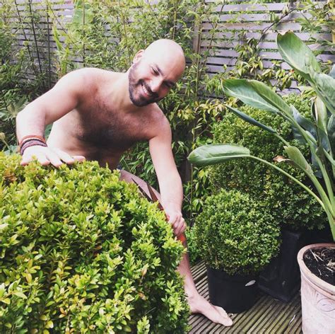 Expose Yourself To World Naked Gardening Day Good Earth Plants