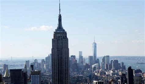 Watch 1 World Trade Center Timelapse Features Glimpse Of Twin Towers