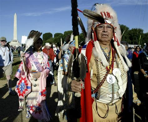 Indijanci Po 150 Letih Dočakali Opravičilo Za Pokol Pri