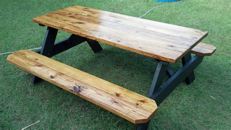 Best Stain For Picnic Table