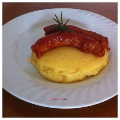 Pheasant breast and rabbit sausage pan roasted, with fennel cream sauce, hazelnuts and polenta. Polenta al sugo di salsiccia o cómo preparar polenta al ...