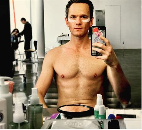Alexissuperfans Shirtless Male Celebs Neil Patrick Harris Shirtless Selfie