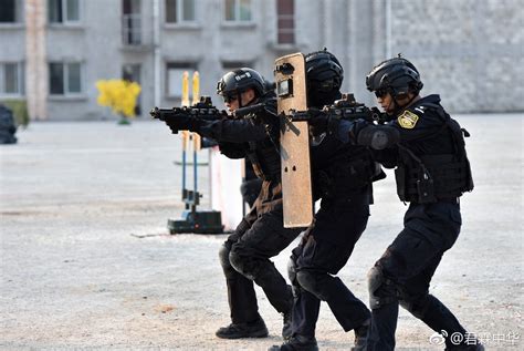 Chinese Swat With Modded Type 79 Submachine Guns The Firearm Blog