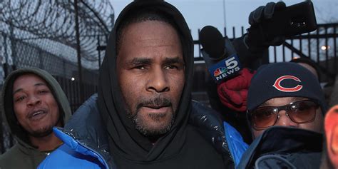 R Kelly Pleads Not Guilty And Gets Bail Denied In Sexual Assault Case In