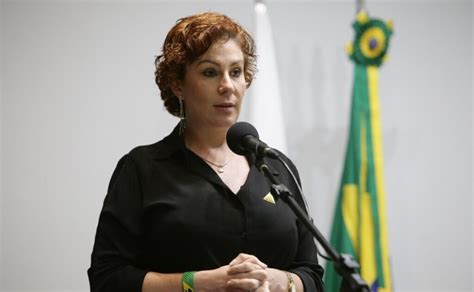 Encontre este pin e muitos outros na pasta carla zambelli de carl jp. Veja quem é o novo namorado da deputada Carla Zambelli ...
