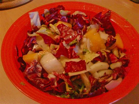 Some of you old timers may remember this salad from a newsletter sent out a couple of years back, when i was going. Sharon - Salat von 100tausend | Chefkoch.de