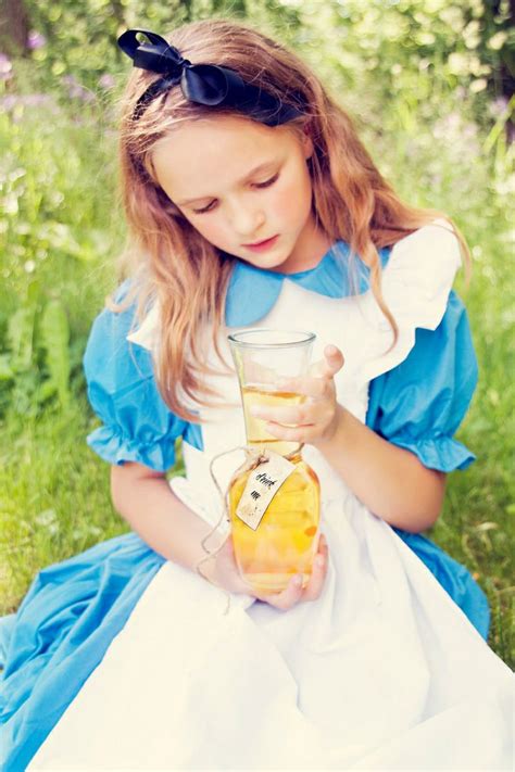 Themed Alice In Wonderland Photo Shoot One Of My Favorites There Are