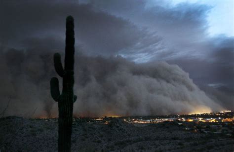 50 Mile Wide Massive Dust Storm Descends On Phoenix Arizona The