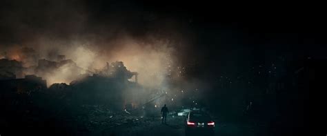 The cloverfield monster which made a cameo appearance at the end of the third cloverfield movie. „The Cloverfield Paradox": Was das Monster am Ende des ...