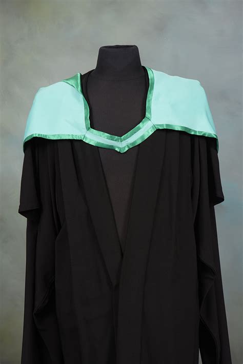 Monash University Information Technology Masters Graduation Gown Set